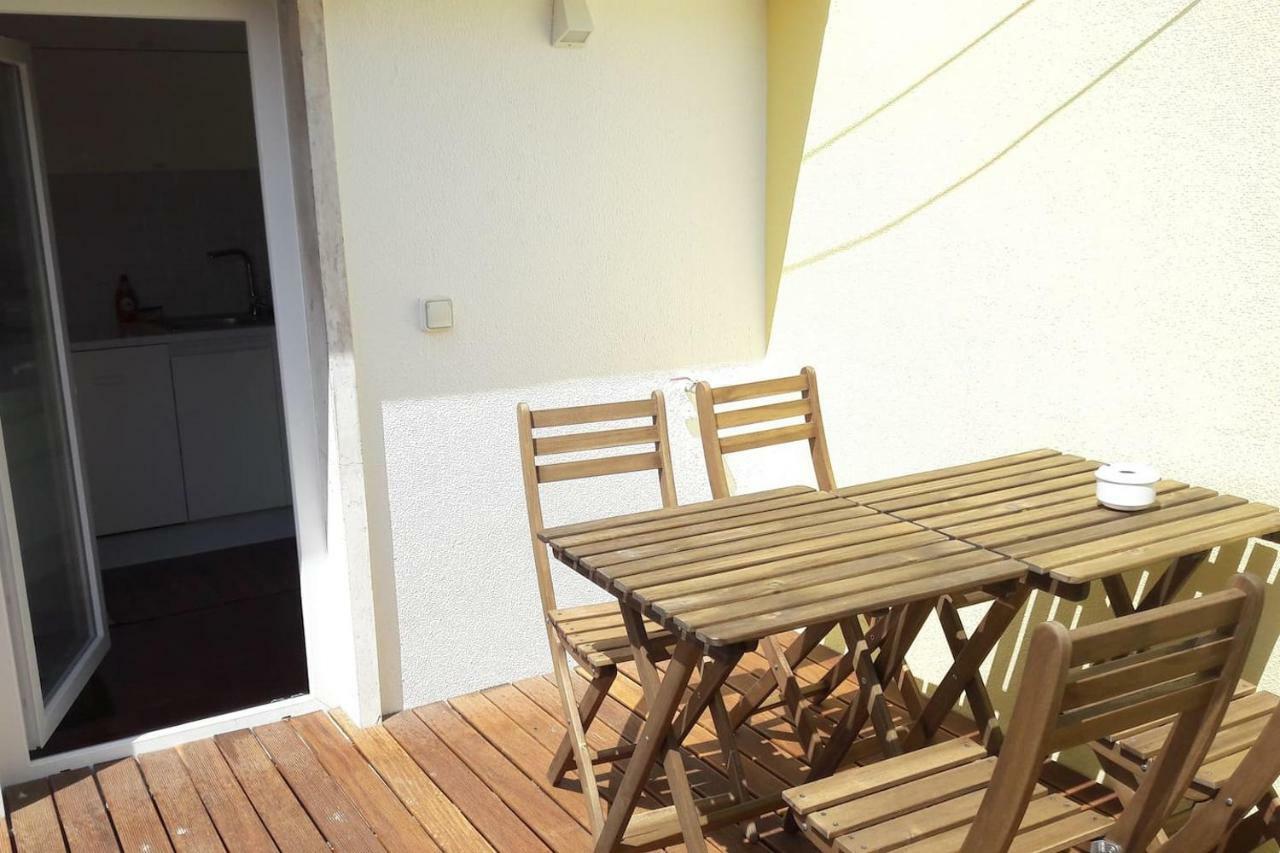 Modern Cosy Flat With Terrace In Campo De Ourique. Daire Lisboa Dış mekan fotoğraf
