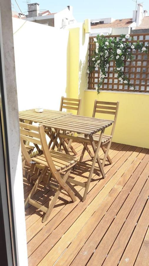 Modern Cosy Flat With Terrace In Campo De Ourique. Daire Lisboa Dış mekan fotoğraf