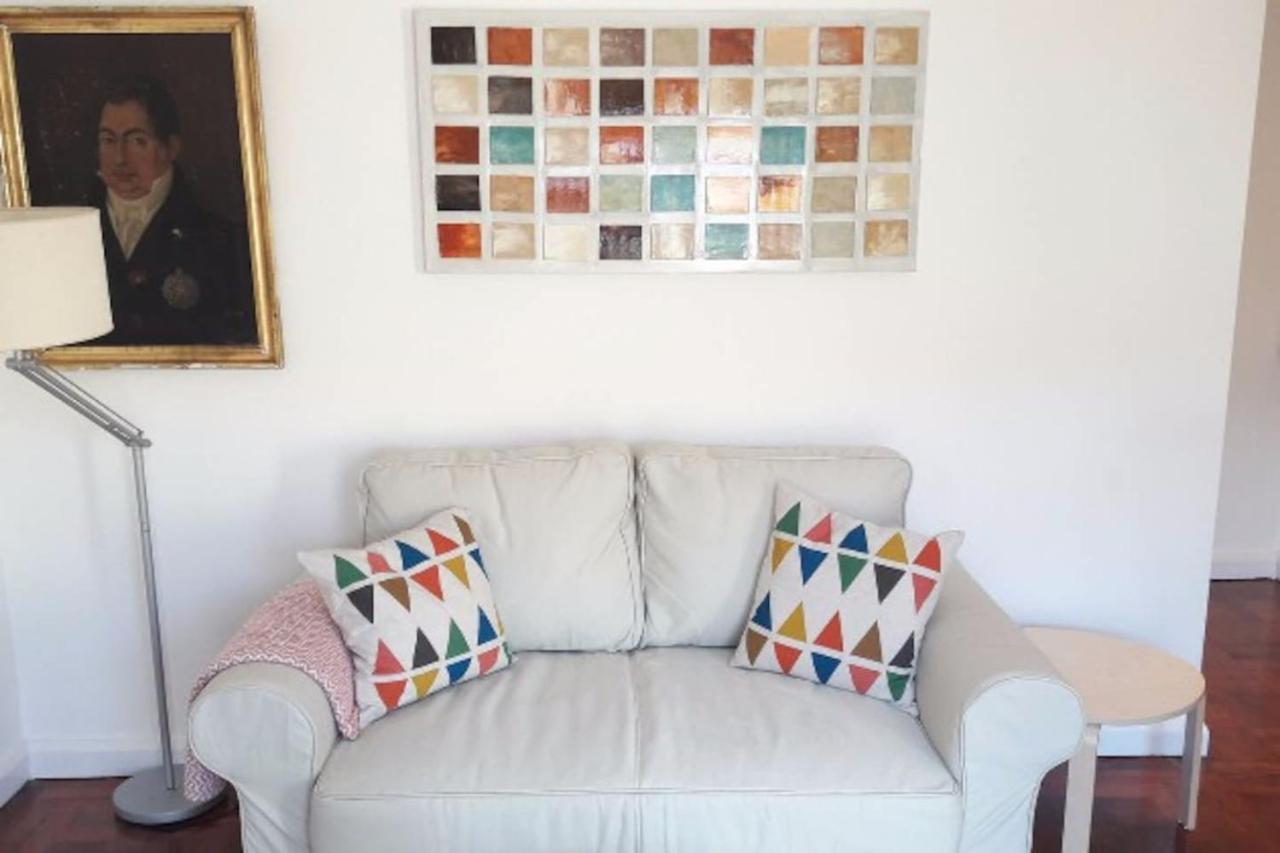 Modern Cosy Flat With Terrace In Campo De Ourique. Daire Lisboa Dış mekan fotoğraf
